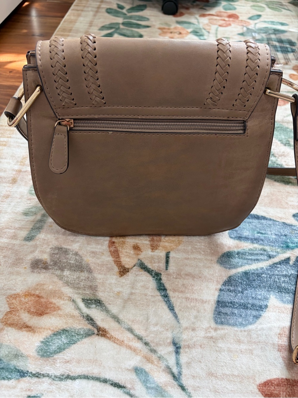 Franco Sarto Cross Body Rex
Saddle Fringe Western Boho Bag
Tan Metal Accents - Picture 4 of 11